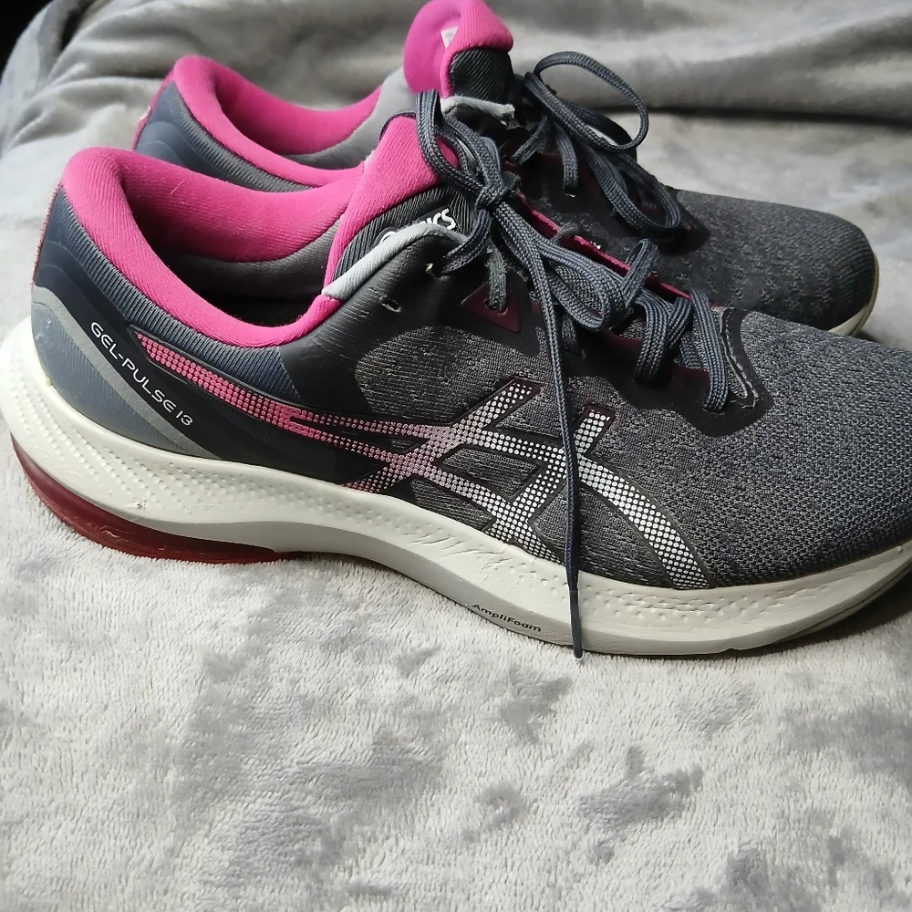 Oasis Women's Athletic‎ Shoes - Gray and Pink